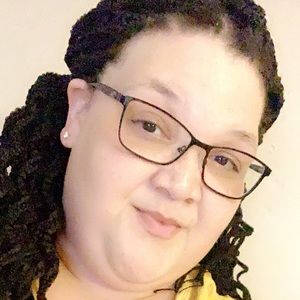 Meet your Posher, Latoya